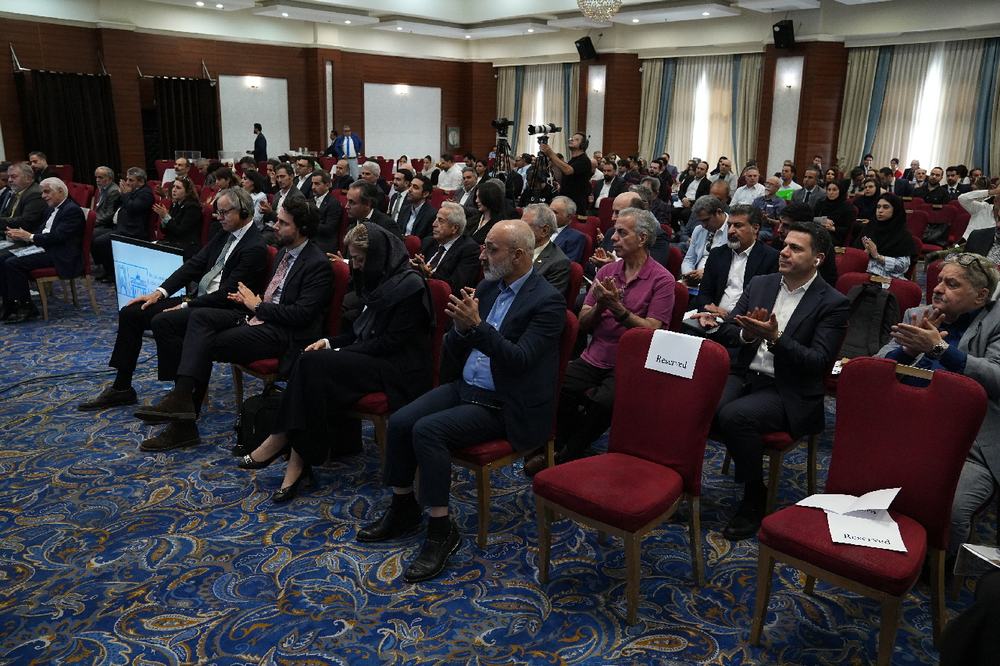 مجمع اتاق آلمان با رای اعتماد قاطع اعضا برگزار شد